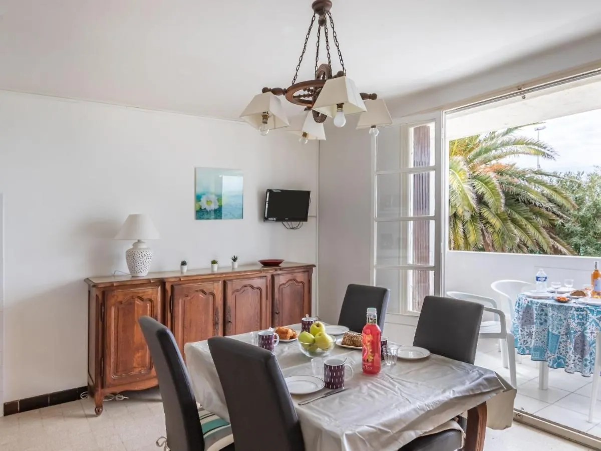 Apartment Super Plage-6 By Interhome Saint-Cyr-sur-Mer